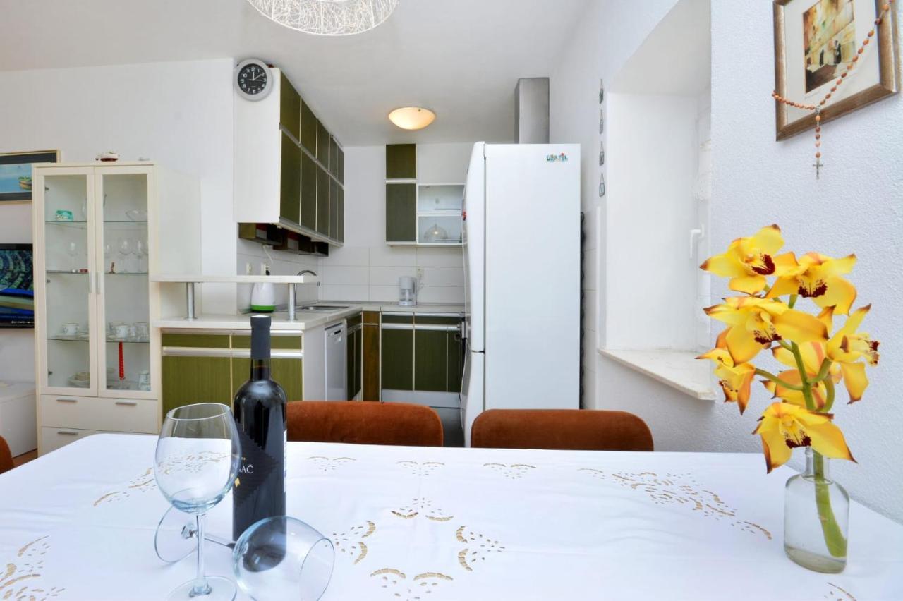 Ferienwohnung Apartman Vanda Podstrana Exterior foto